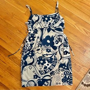 Peek a book sides going out dress